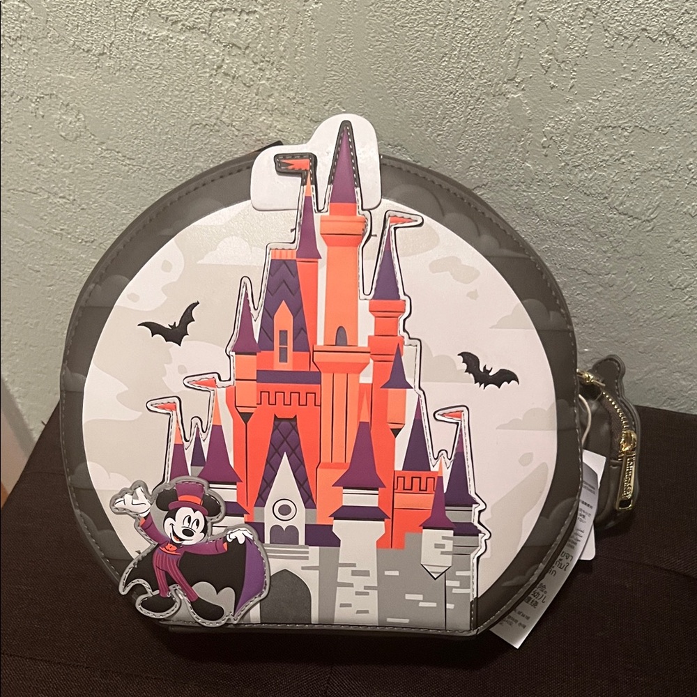 ( 0355) Unisex Disney Castle Themed Backpack - Picture 1 of 17